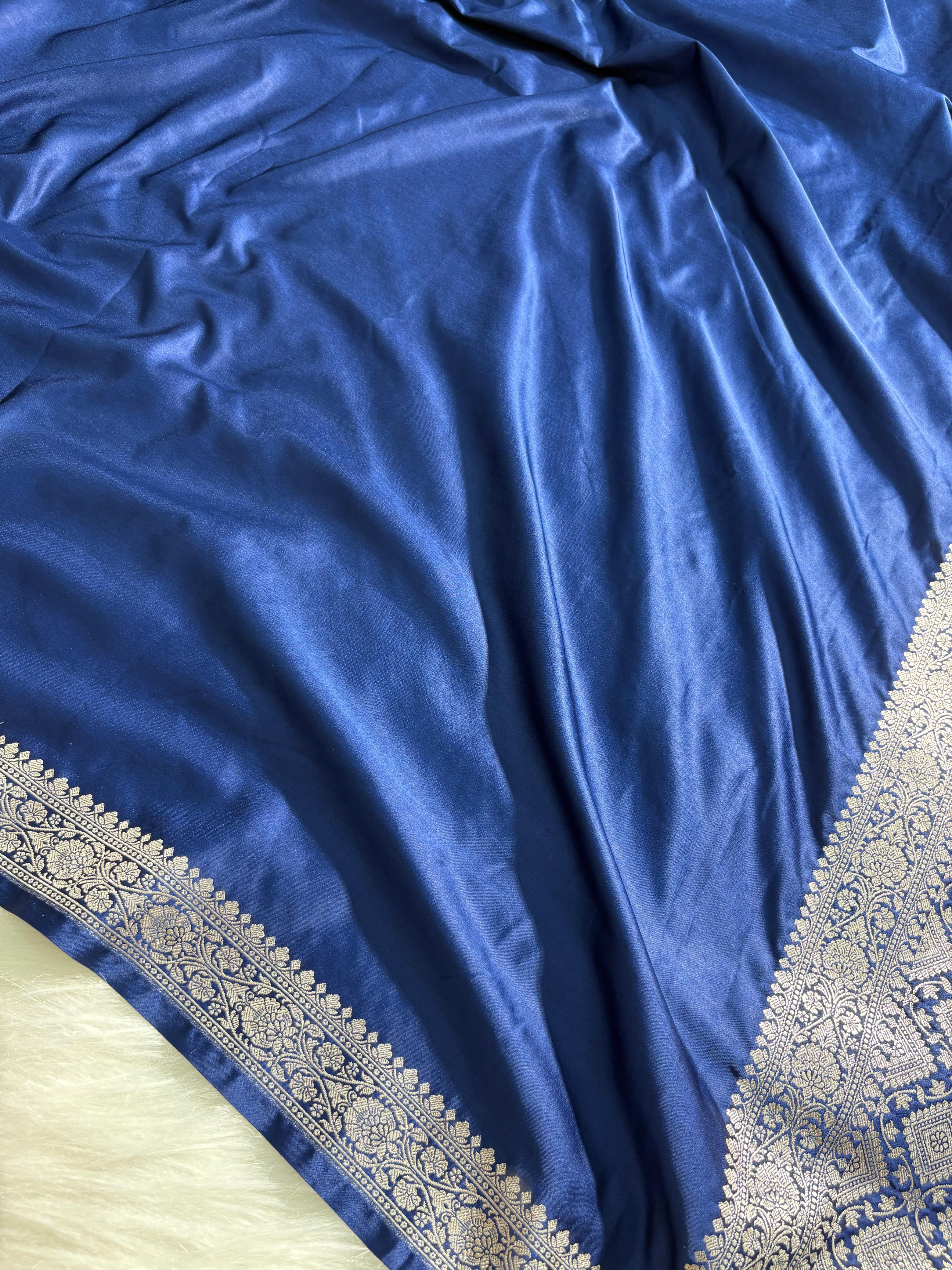 Navy Blue Plain Pattern Mashru Silk Saree