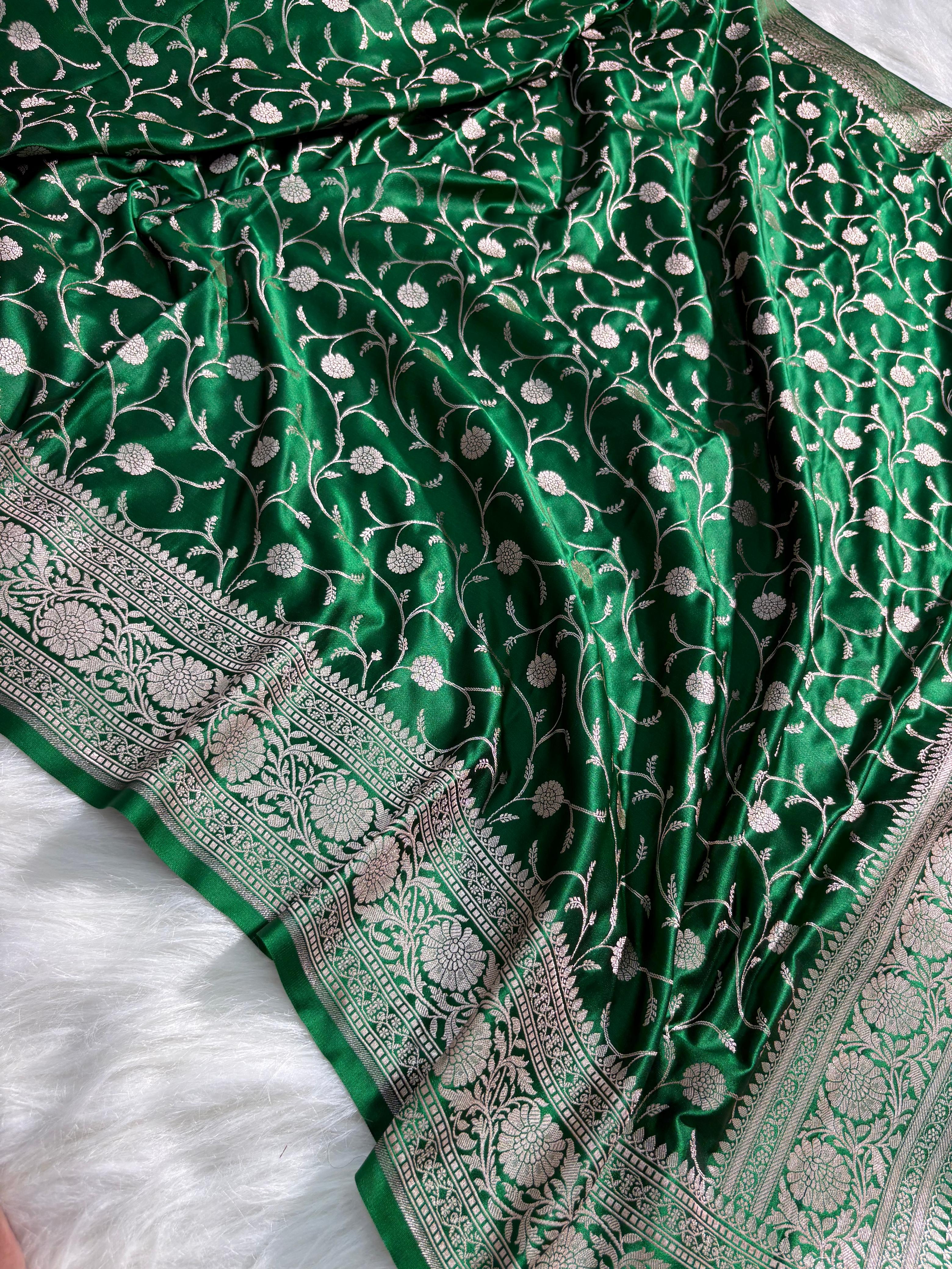 Bottle Green Floral Jaal Pattern Mashru Silk Saree