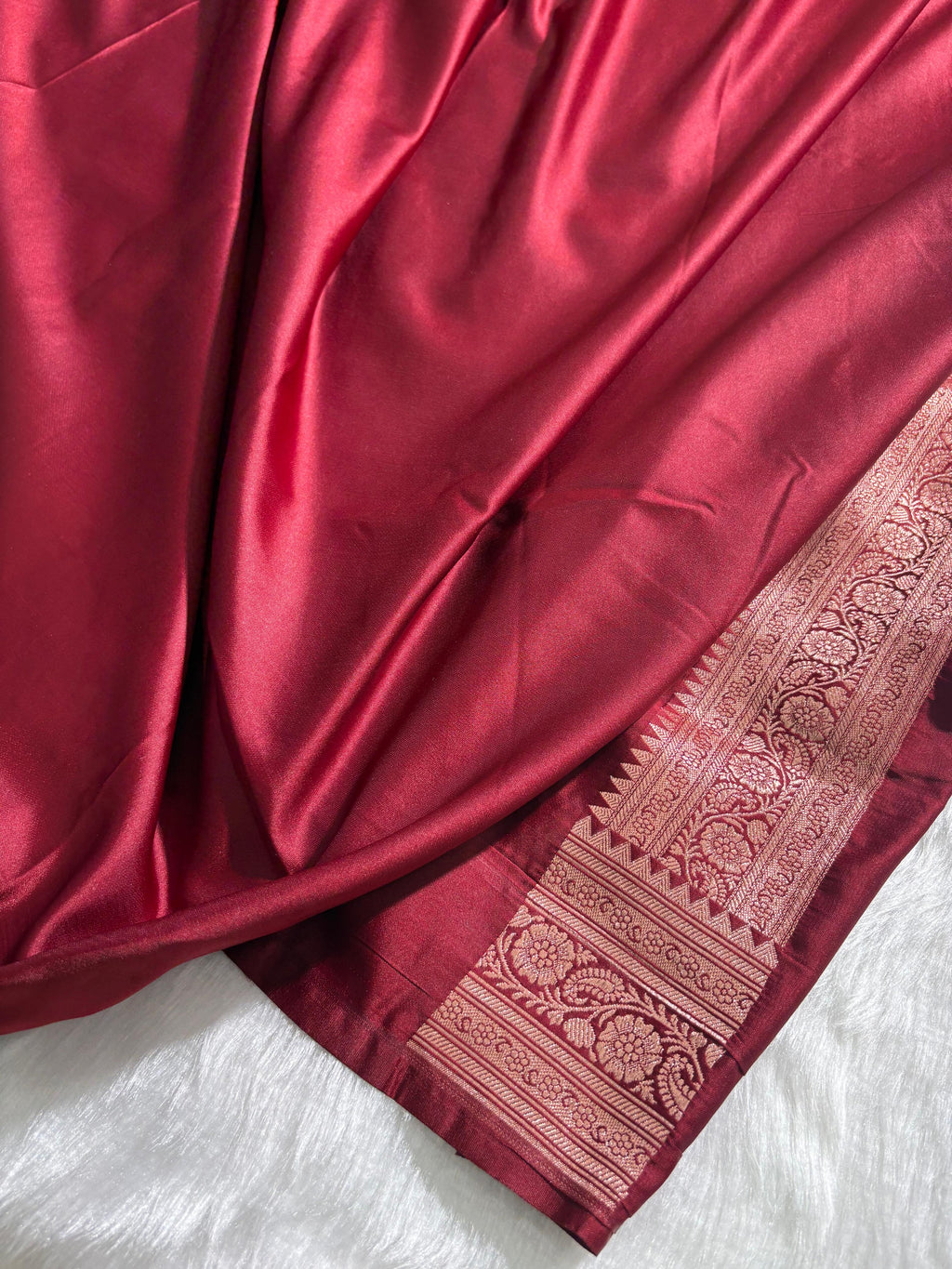 Maroon Shade Booti Pattern Mashru Silk Saree