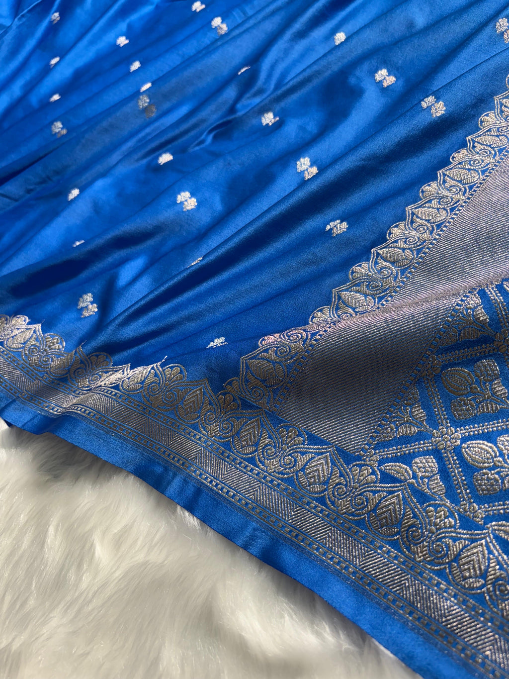 Royal Blue Shades Booti Pattern Mashru Silk Saree