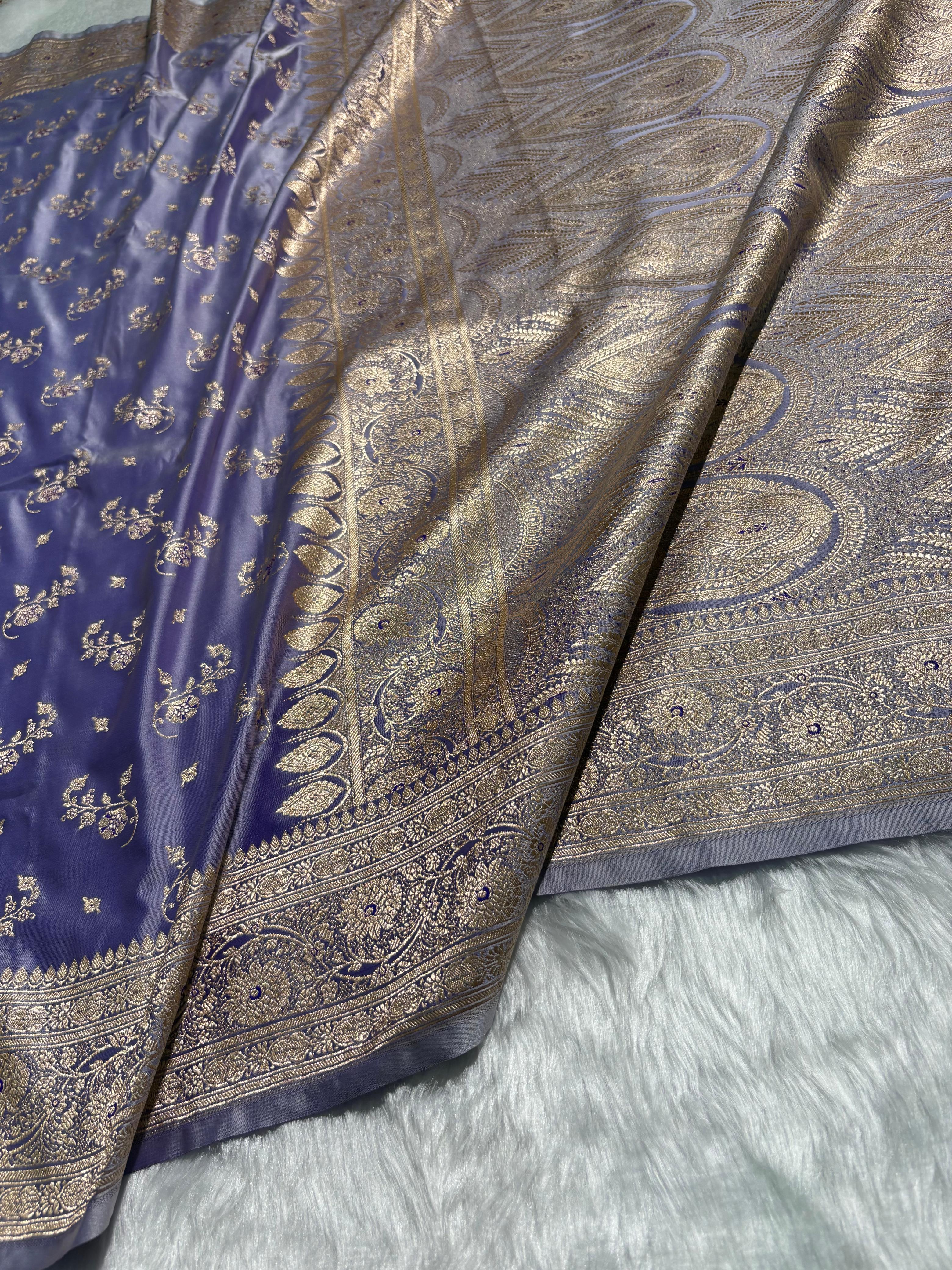 Dusty Lavender Unique Floral Pattern Mashru Silk Saree