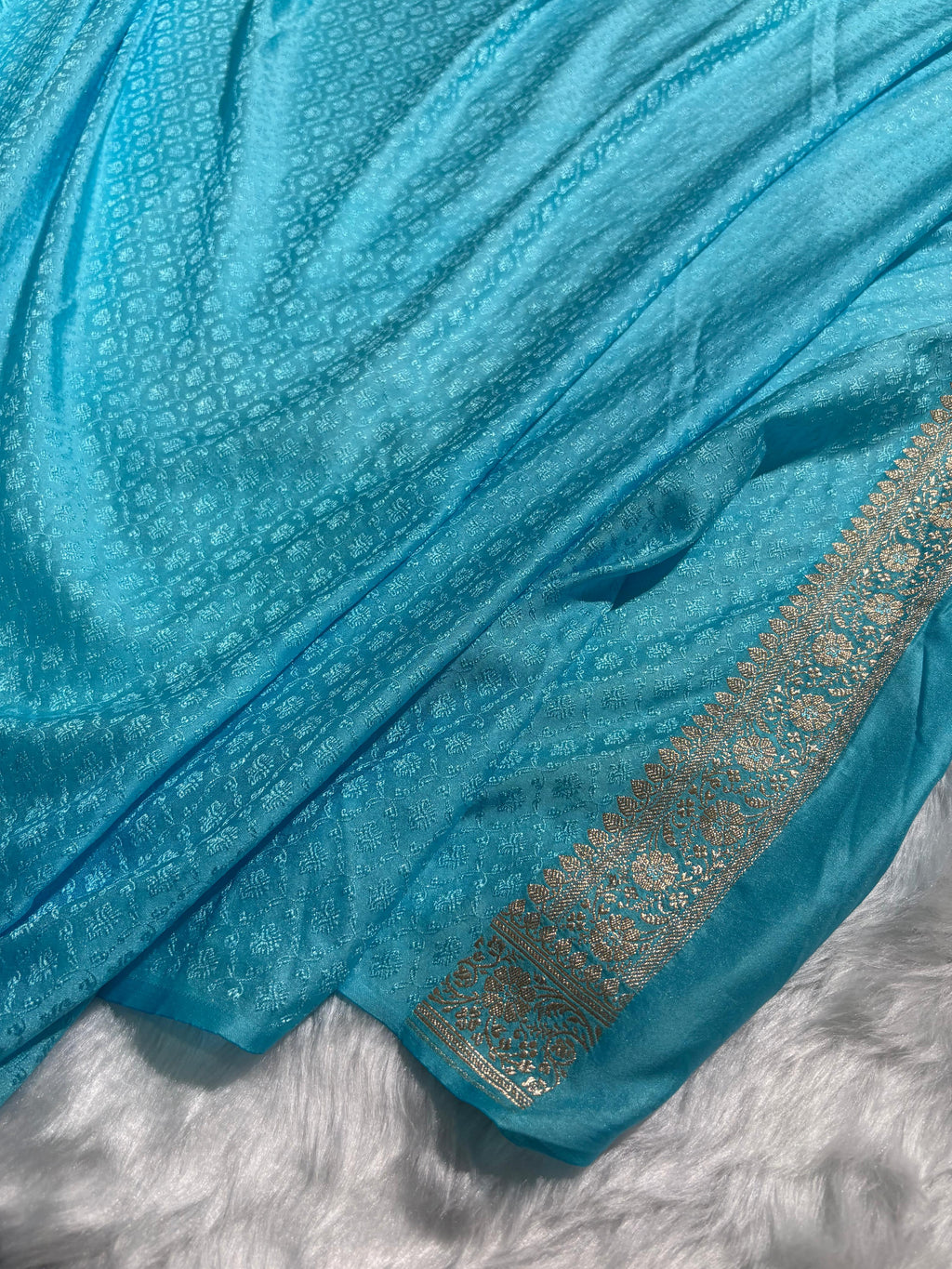 Firozi Minakari Banarasi Jaal Pattern Mashru Silk Saree