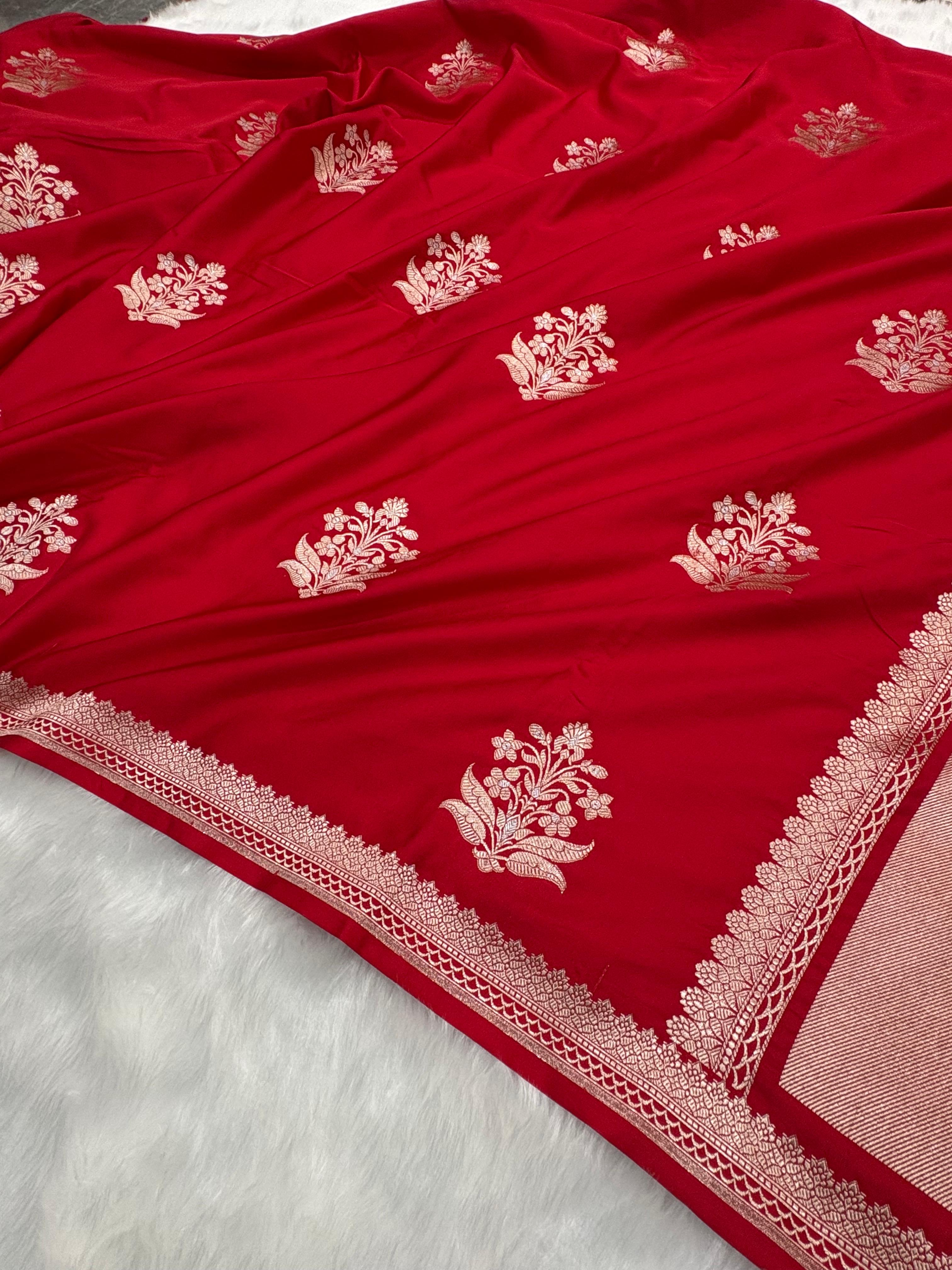 Red Shades Banarasi Floral Boota Pattern Mashru Silk Saree