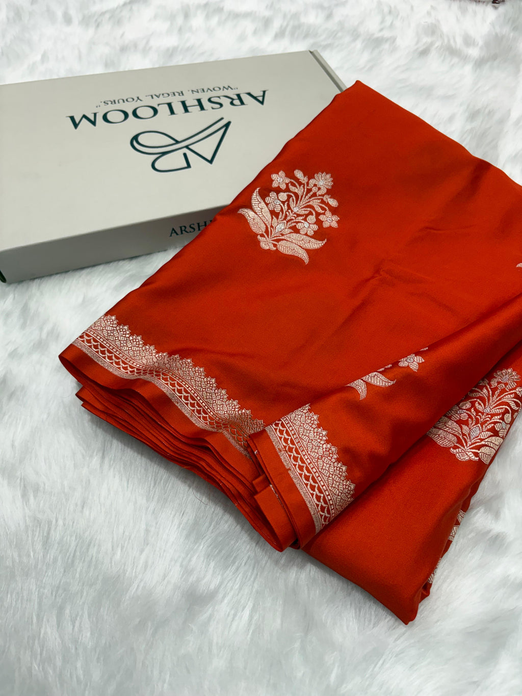 Orange Shades Banarasi Floral Boota Pattern Mashru Silk Saree