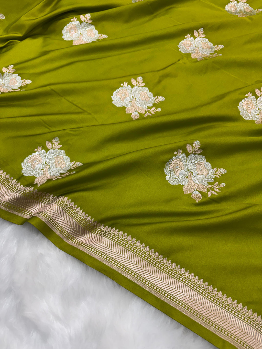 Pista Shades Floral Boota Mashru Silk Saree