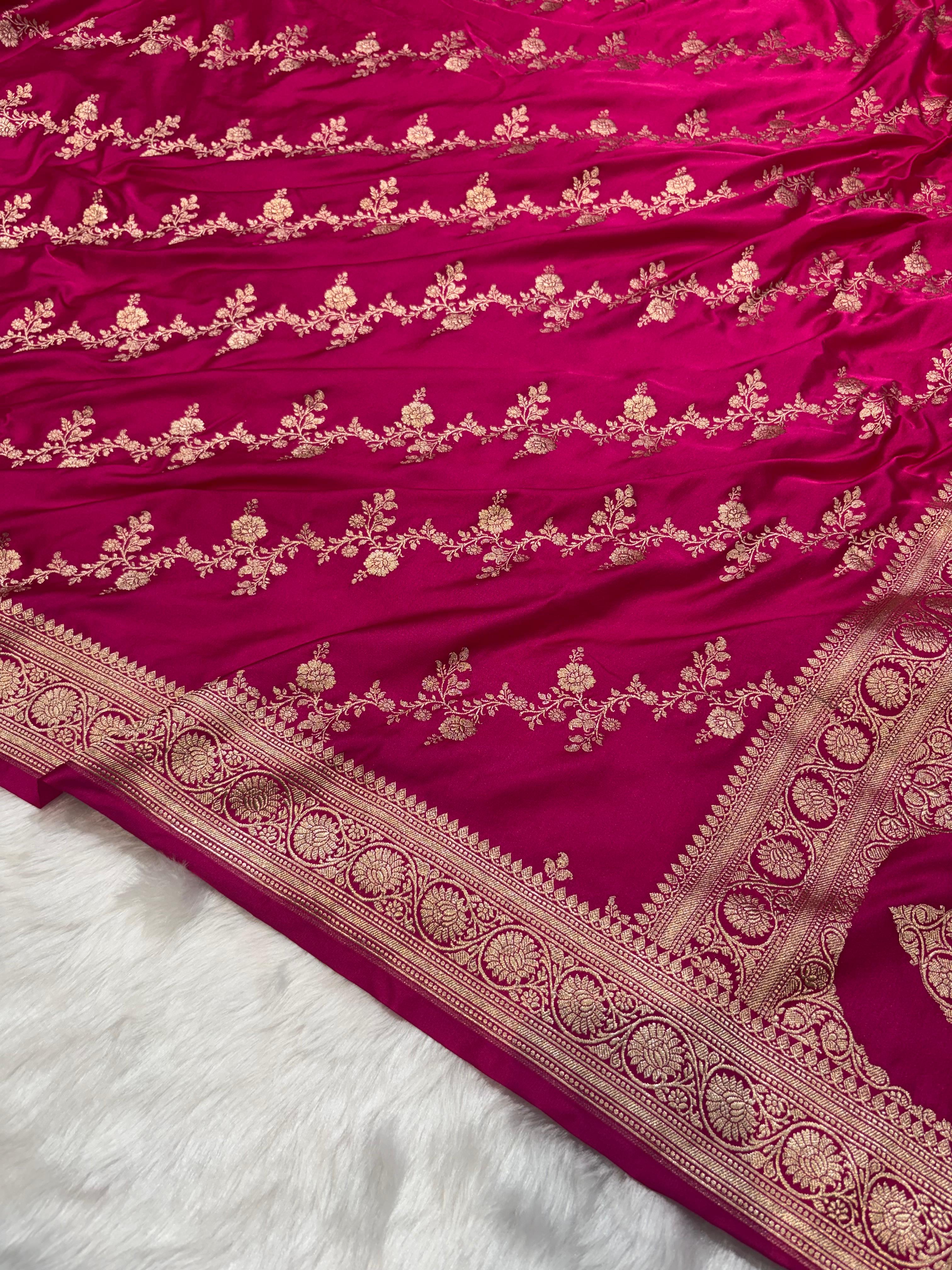 Cross Jaal Floral Pattern Mashru Silk Saree in Rani Shades