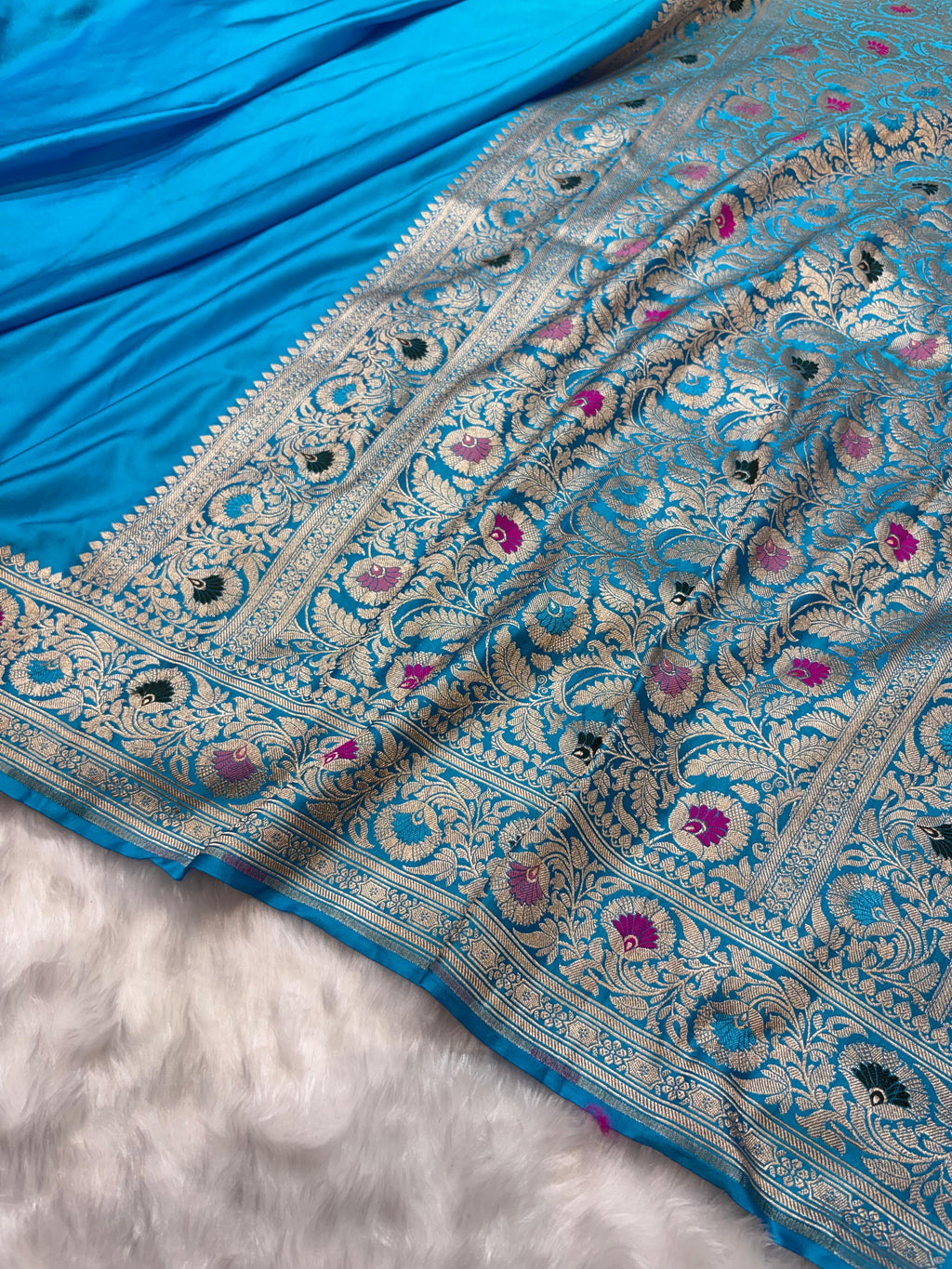 Turquoise Blue Plain Pattern with Minakari Border Mashru Silk Saree