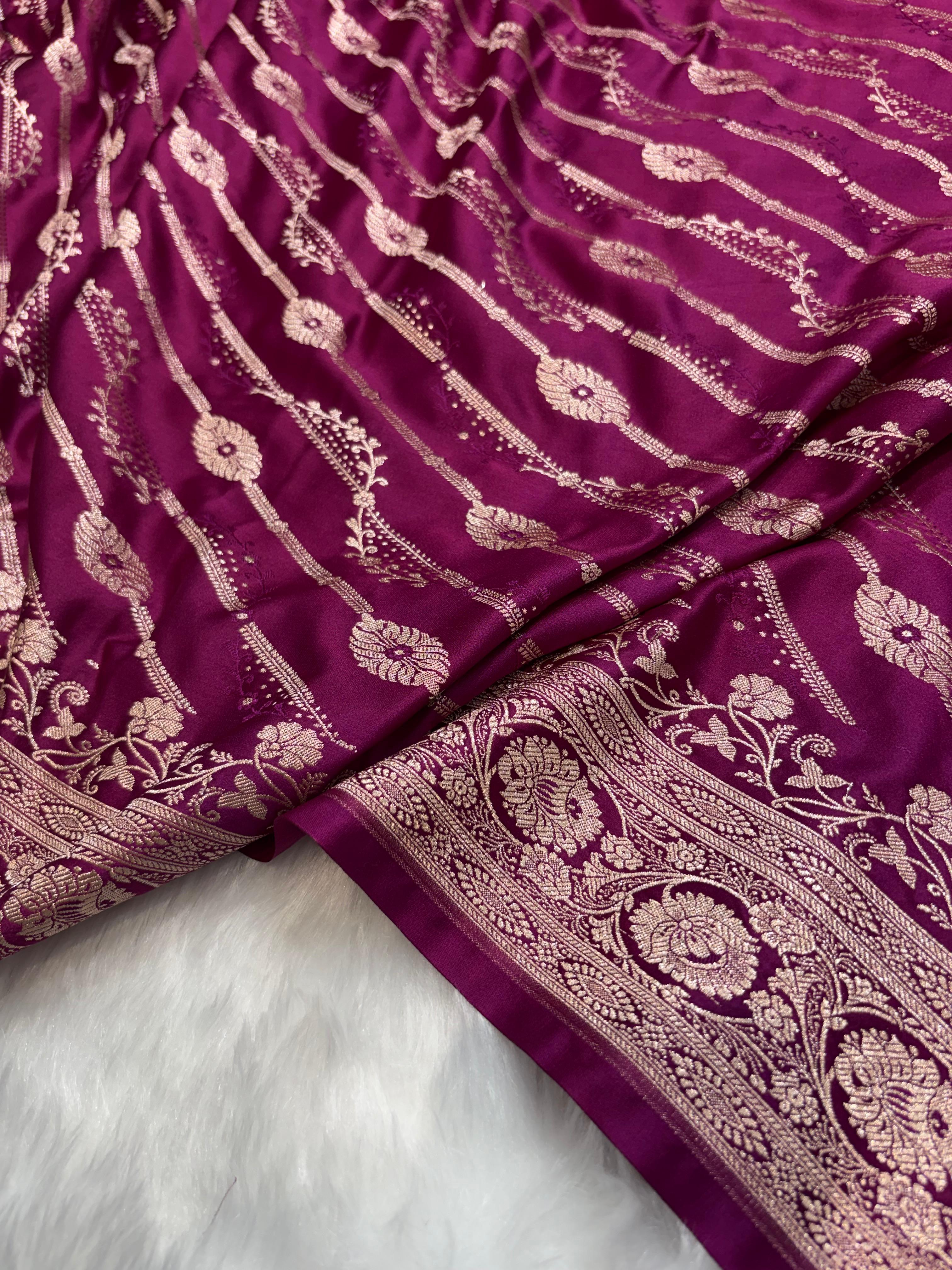 Magenta Shades Floral Jaal with Vertical Stripe Motifs Pattern Mashru Silk Saree