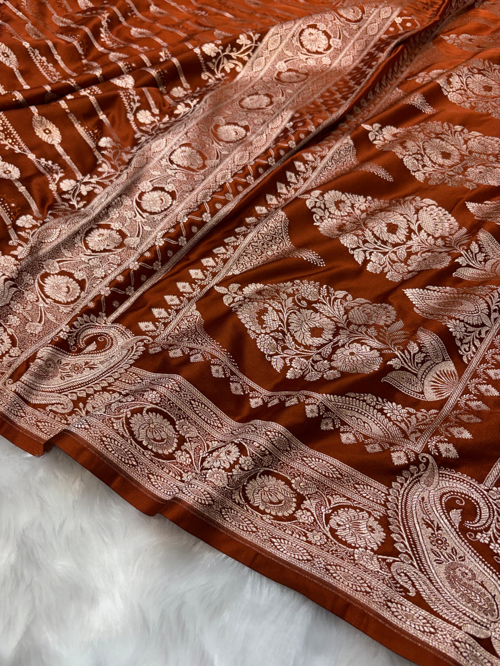 Burnt Copper Shades Floral Jaal with Vertical Stripe Motifs Pattern Mashru Silk Saree