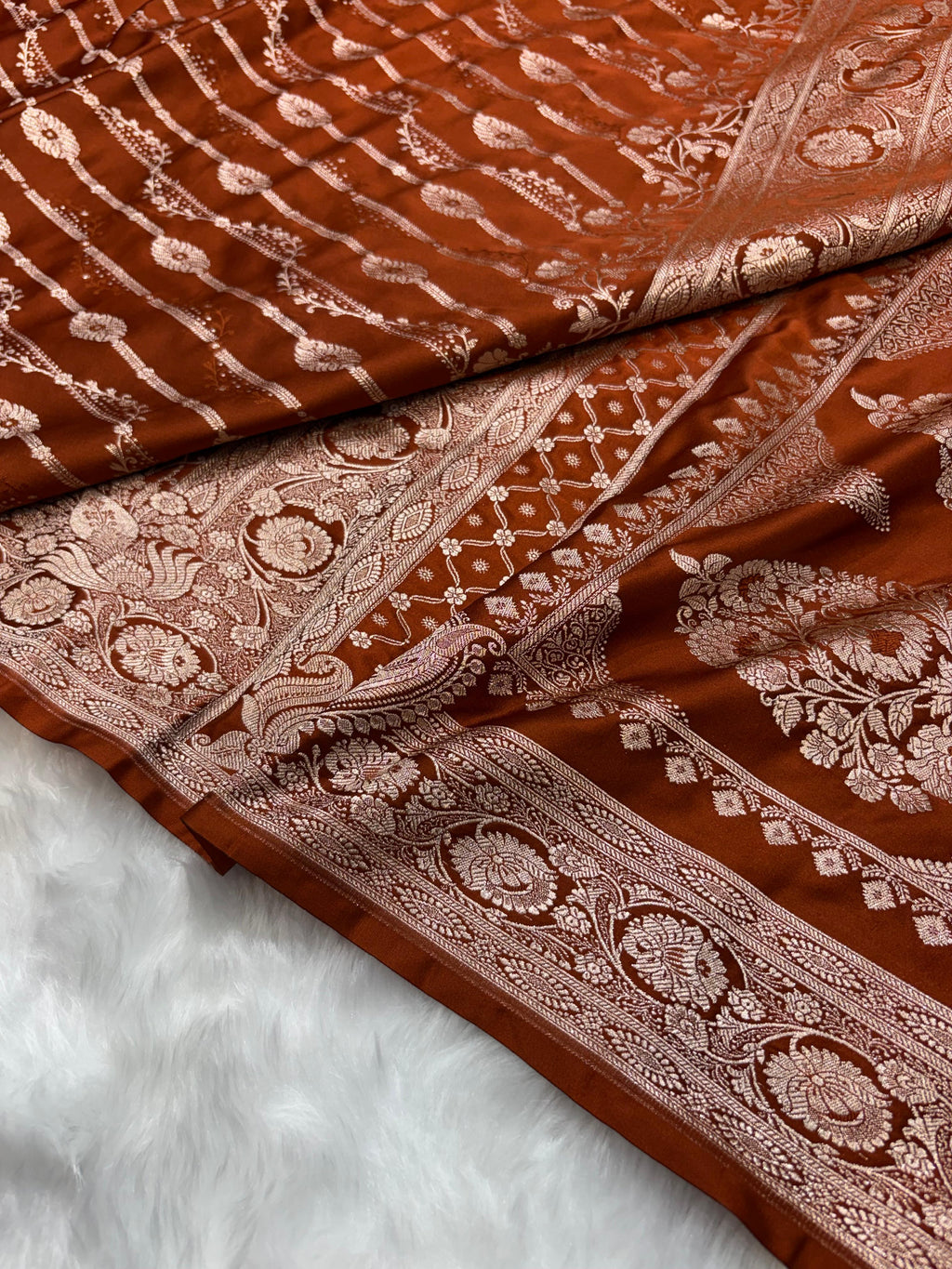 Burnt Copper Shades Floral Jaal with Vertical Stripe Motifs Pattern Mashru Silk Saree