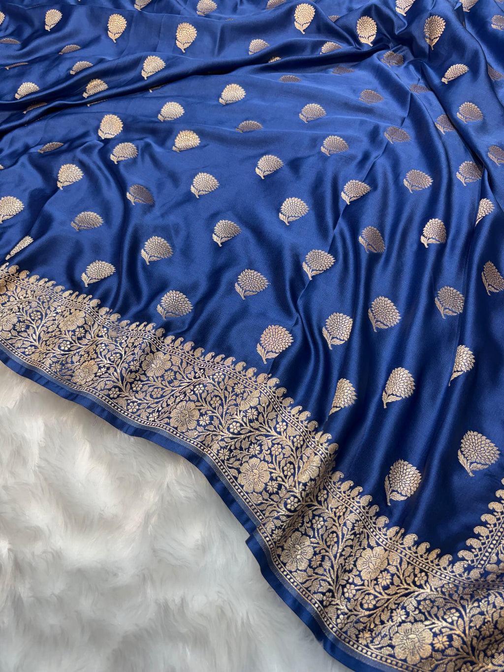 Saphhire Blue Shades Banarasi Floral Boota Mashru Silk Saree