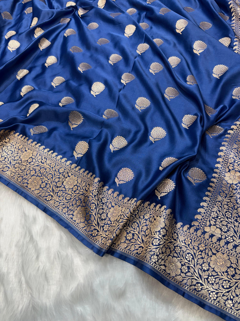 Saphhire Blue Shades Banarasi Floral Boota Mashru Silk Saree