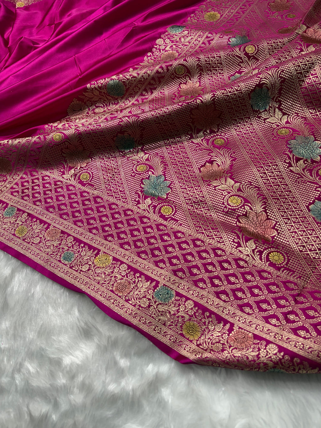 Rani Minakari Shades Plain Mashru Silk Saree