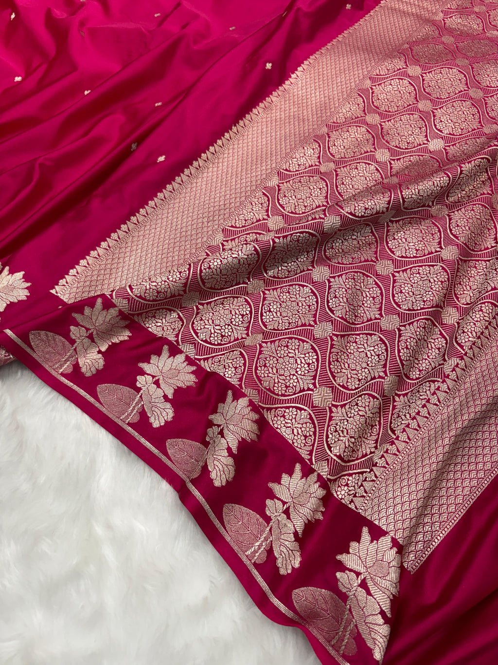Rani Shades Booti Floral Border Mashru Silk Saree