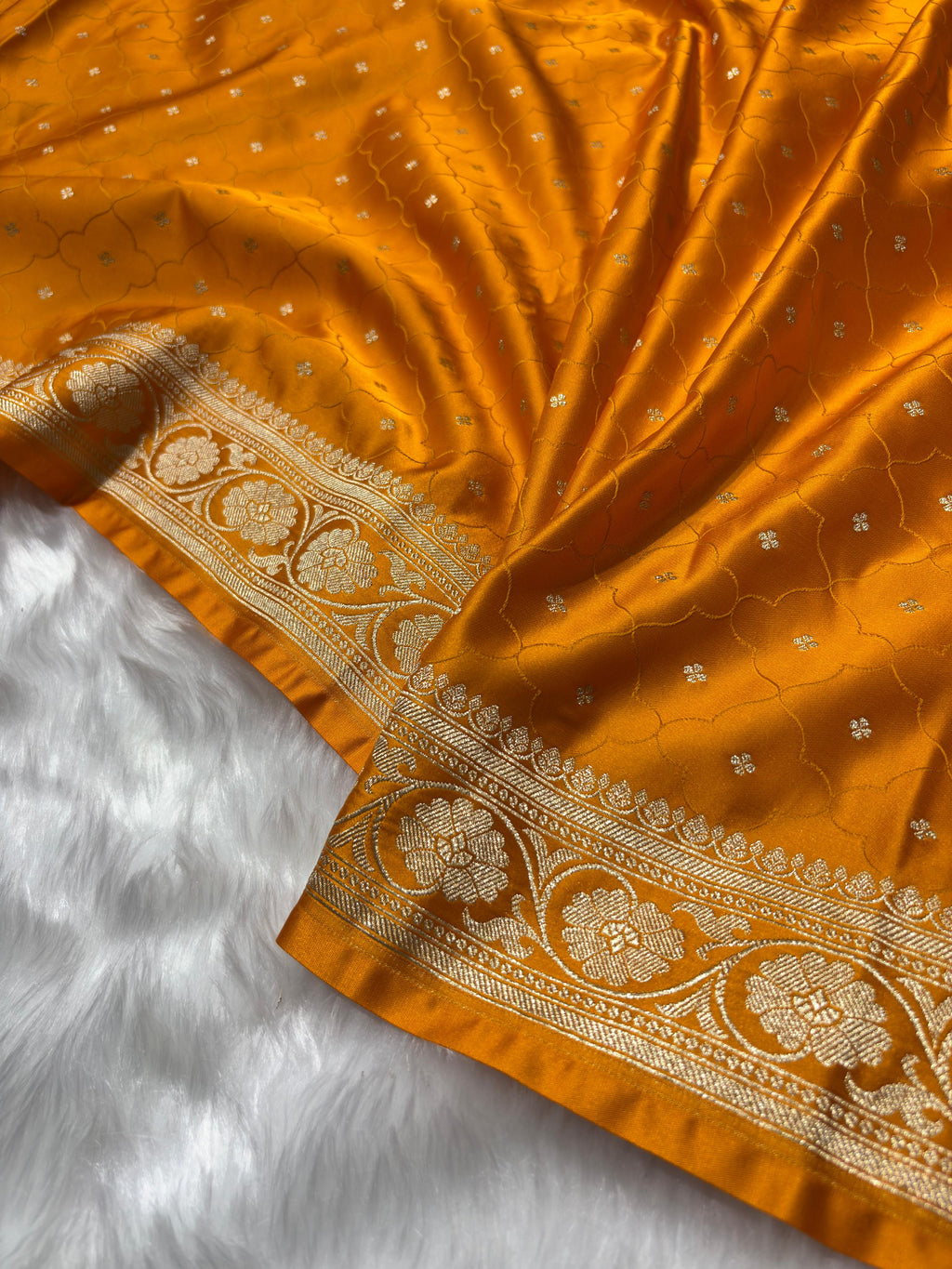 Banarasi Mustard Shades Tanchoi Motifs Mashru Silk Saree