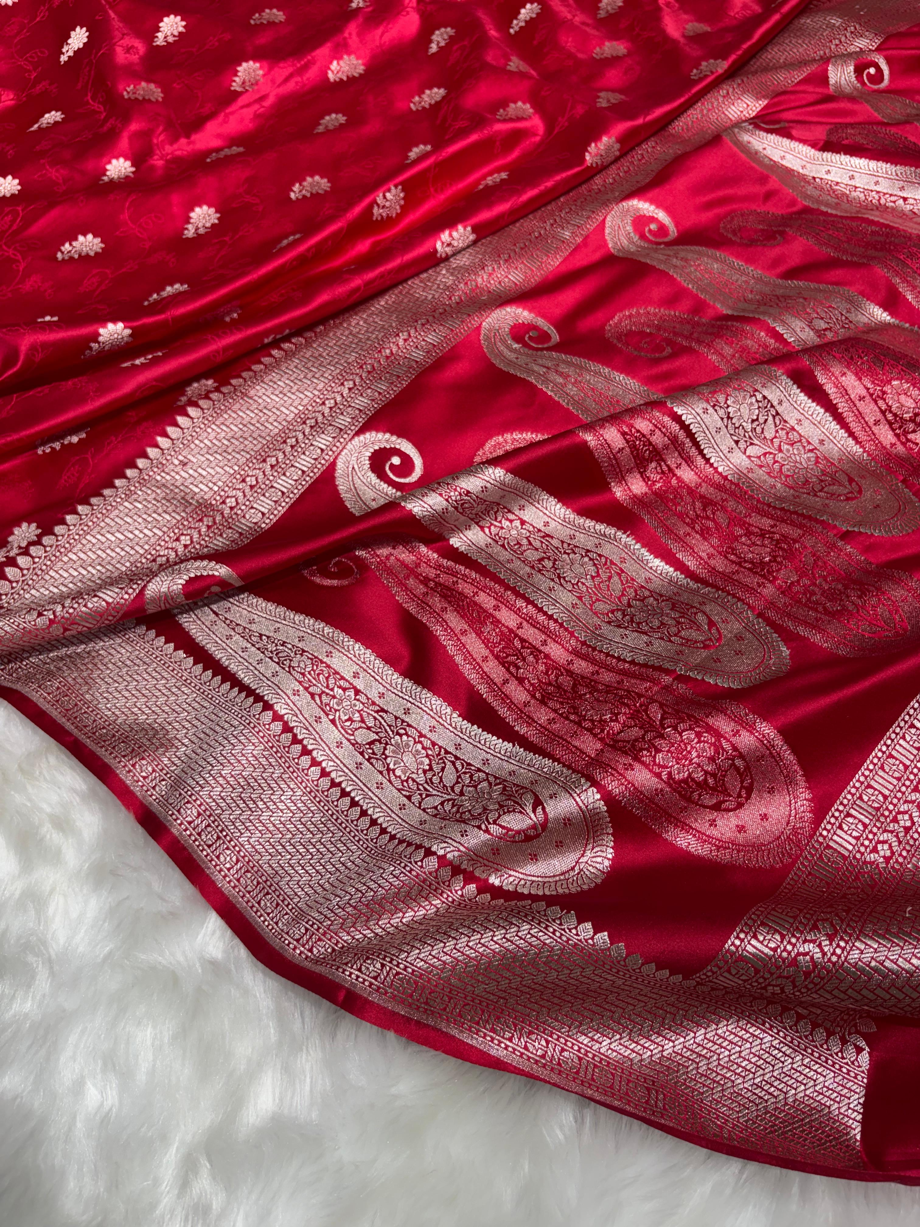 Banarasi Red Shades Tanchoi With Booti Mashru Silk Saree