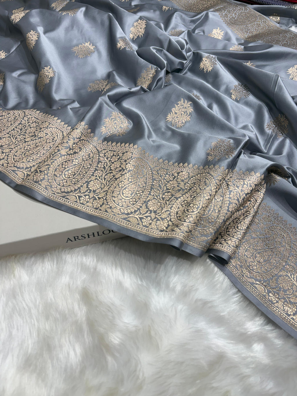 Banarasi Smoke Grey  Premium Motifs Floral Mashru Silk Saree
