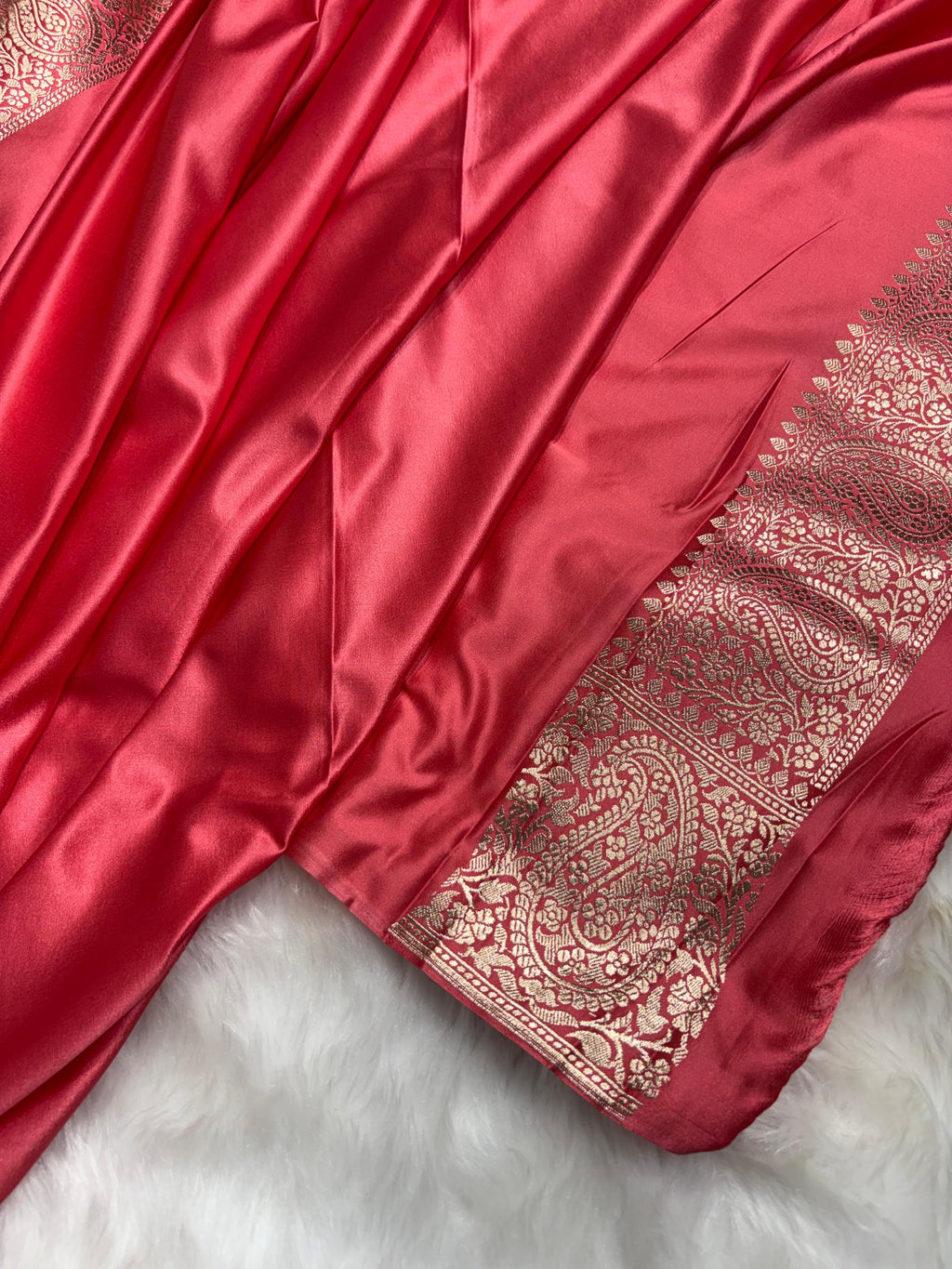 Banarasi Blush Coral Premium Motifs Floral Mashru Silk Saree