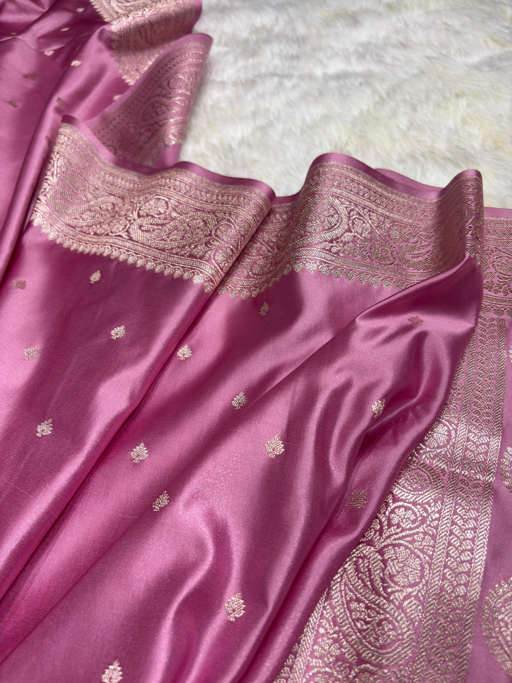 BlushPink Booti Pattern Mashru Silk Saree
