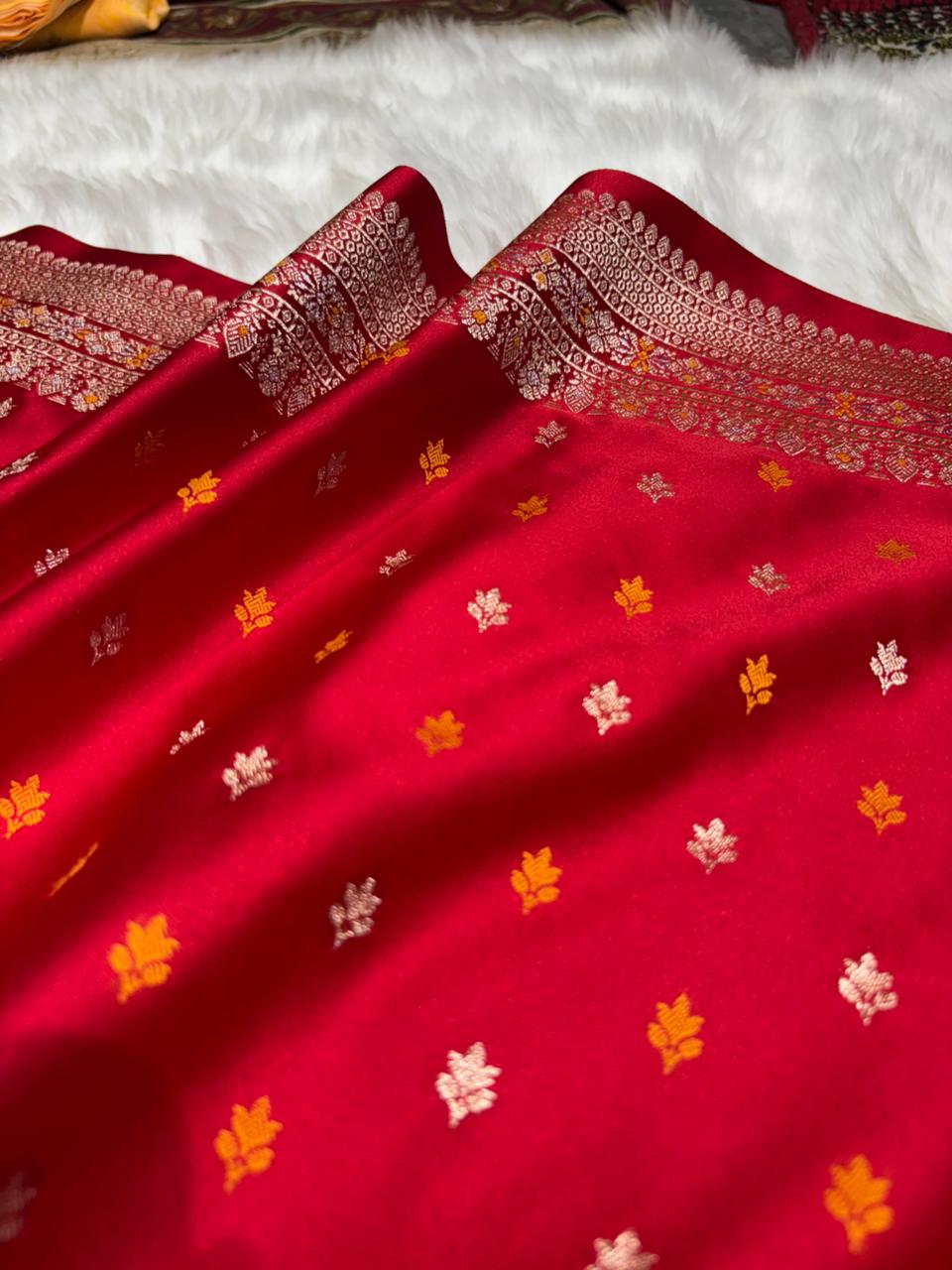 Crimson Red Shades Banarasi Minakari Boota Skirt Pattern Floral Mashru Silk Saree