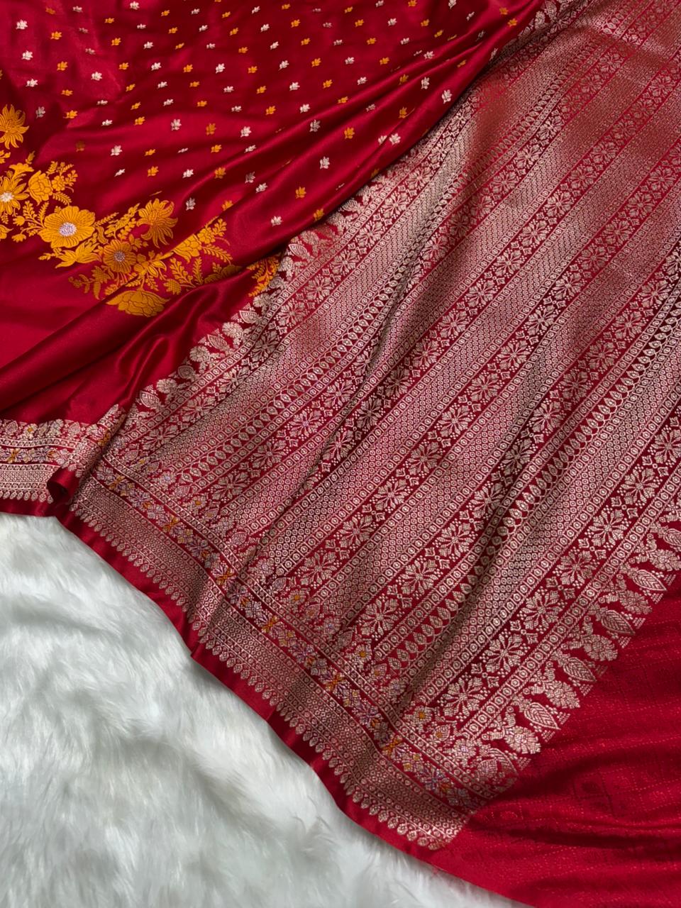 Crimson Red Shades Banarasi Minakari Boota Skirt Pattern Floral Mashru Silk Saree