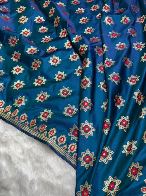 Banarasi Star Pattern with Unique Floral border Mashru Silk Saree in Peacock Blue Shades