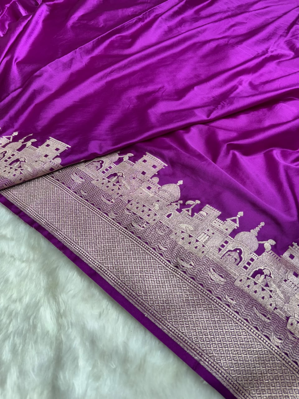 Banarasi Ghat Pattern Mashru Silk Saree In Purple Shades