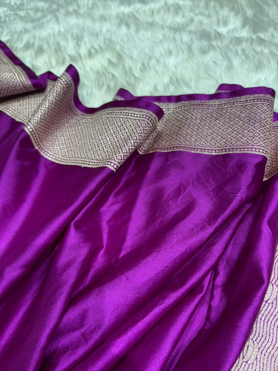 Banarasi Ghat Pattern Mashru Silk Saree In Purple Shades