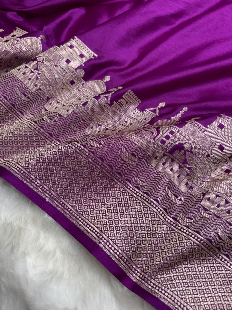 Banarasi Ghat Pattern Mashru Silk Saree In Purple Shades