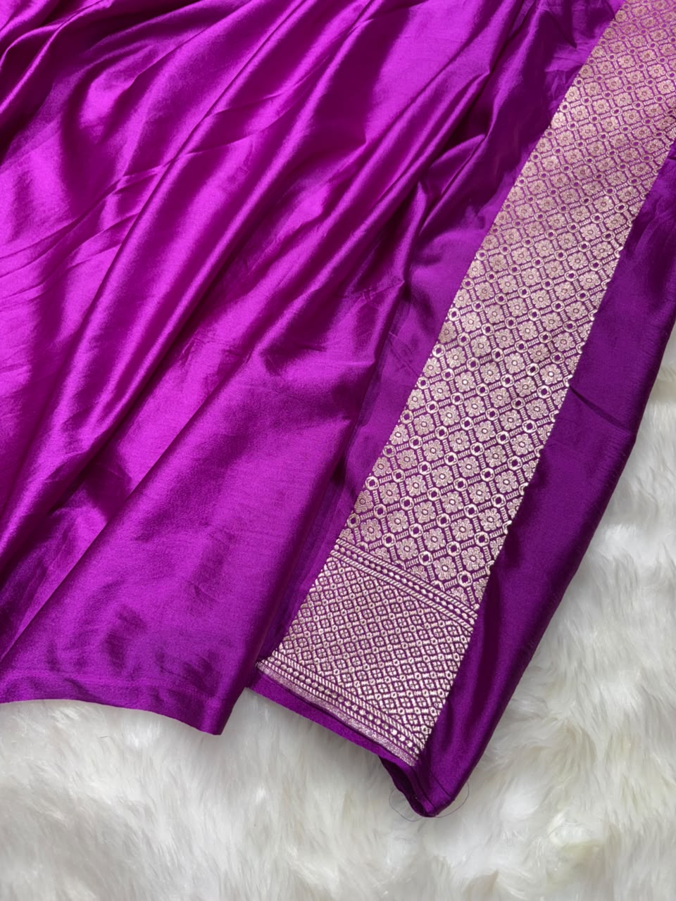 Banarasi Ghat Pattern Mashru Silk Saree In Purple Shades