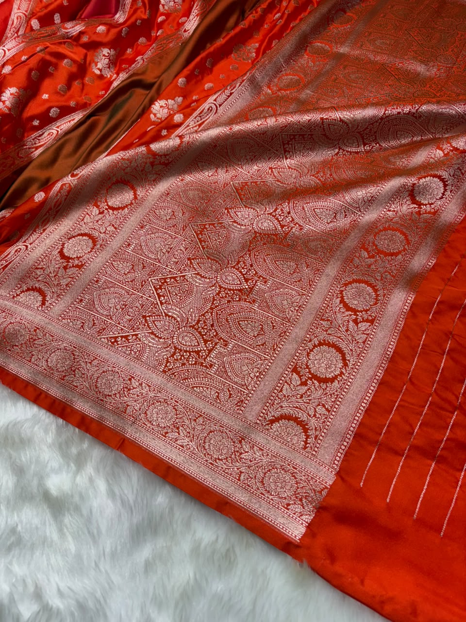 Contrast Vermilion Orange Horizontal Stripes with Motifs Banarasi Mashru Silk Saree