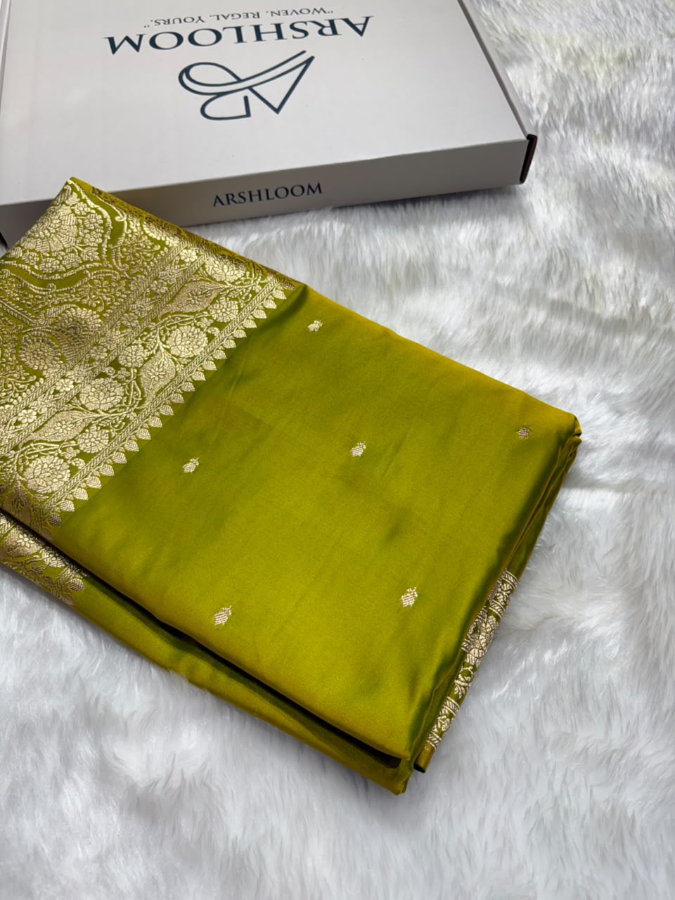 Liril Green Shades Booti Pattern Mashru Silk Saree