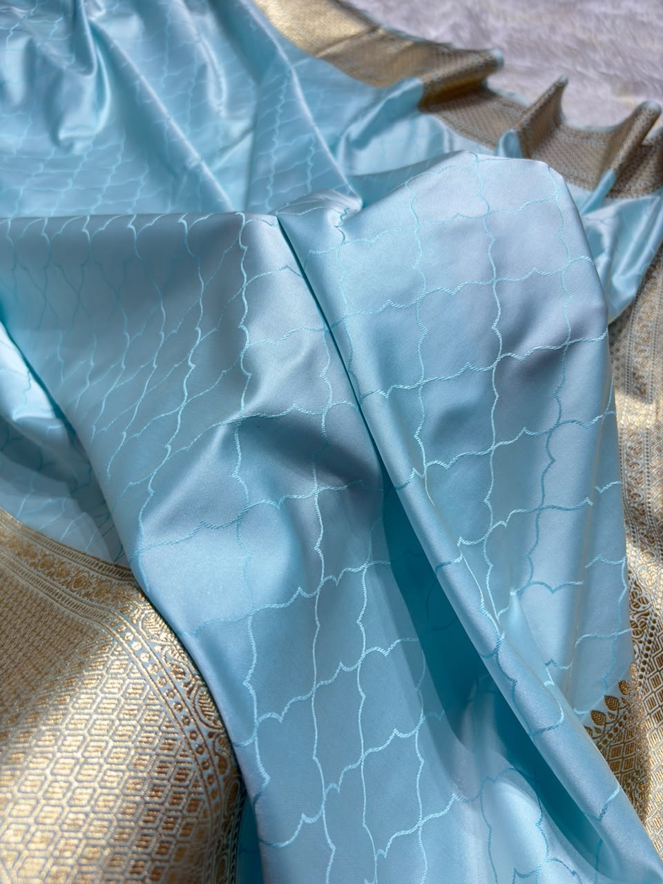 Sky Blue Shades Tanchoi Jaal Mashru Silk Saree