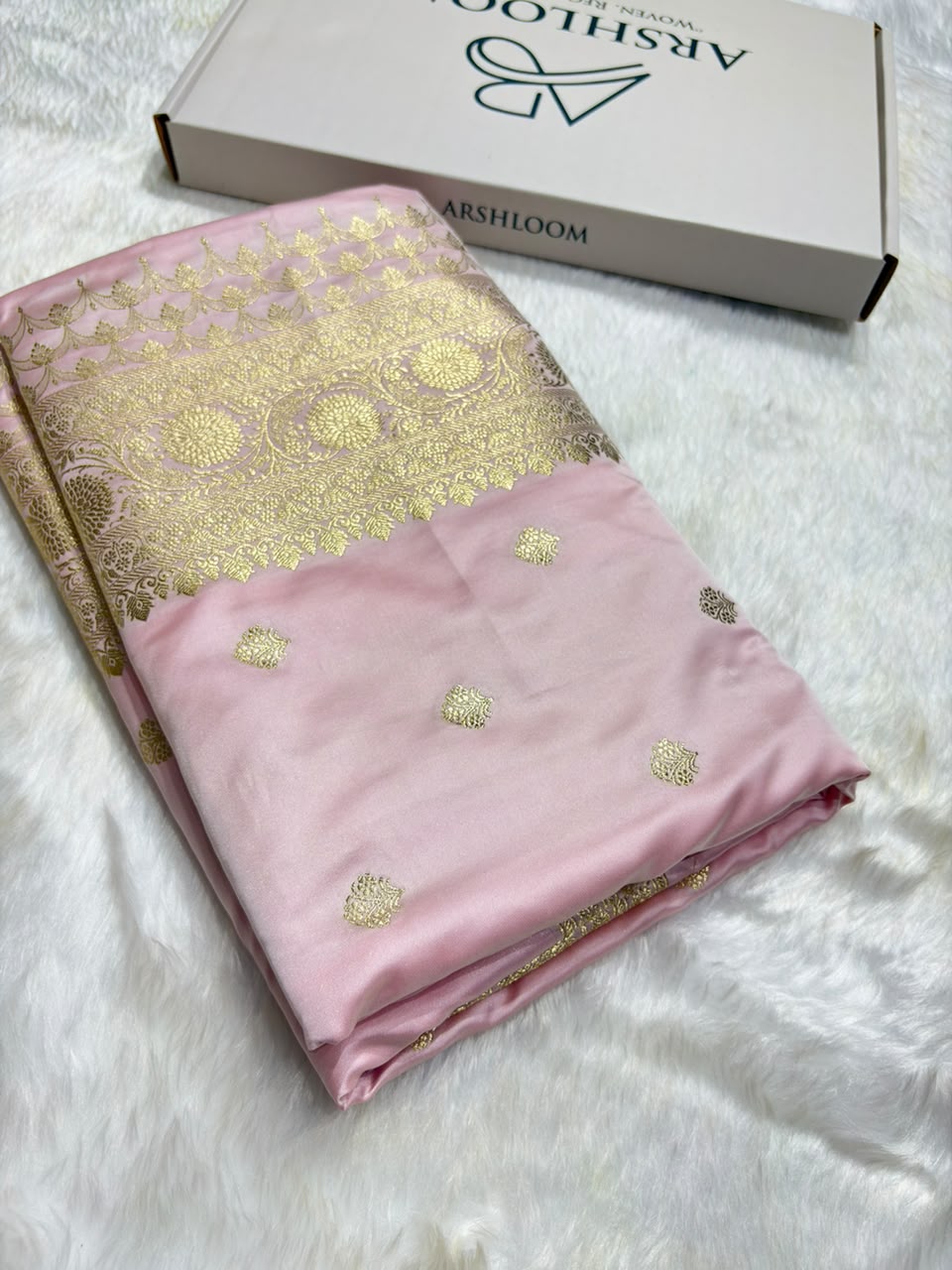 Baby Pink Shades Banarasi Boota Pattern Mashru Silk Saree