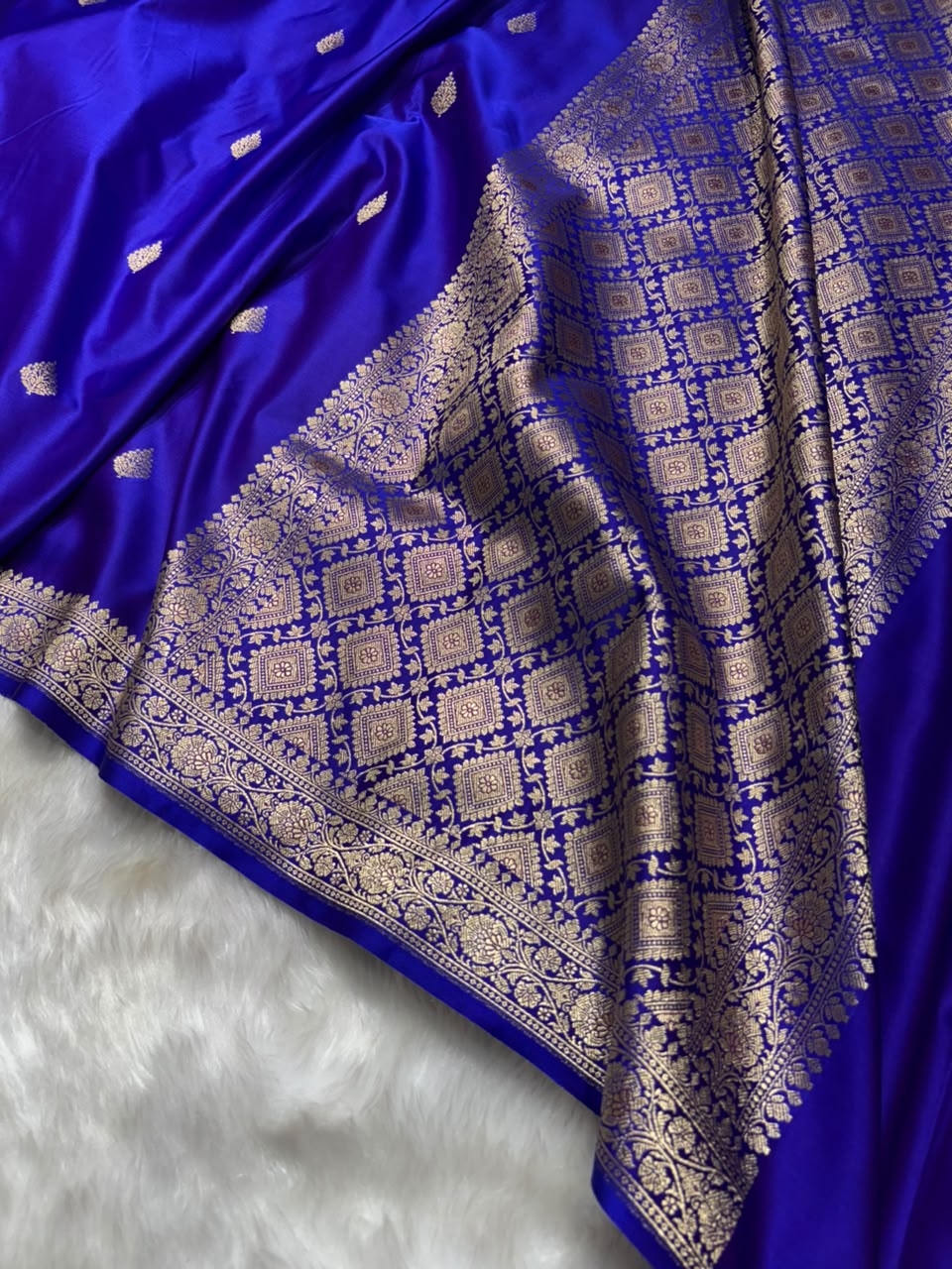 Royal Purple Shades Floral Booti Mashru Silk Saree