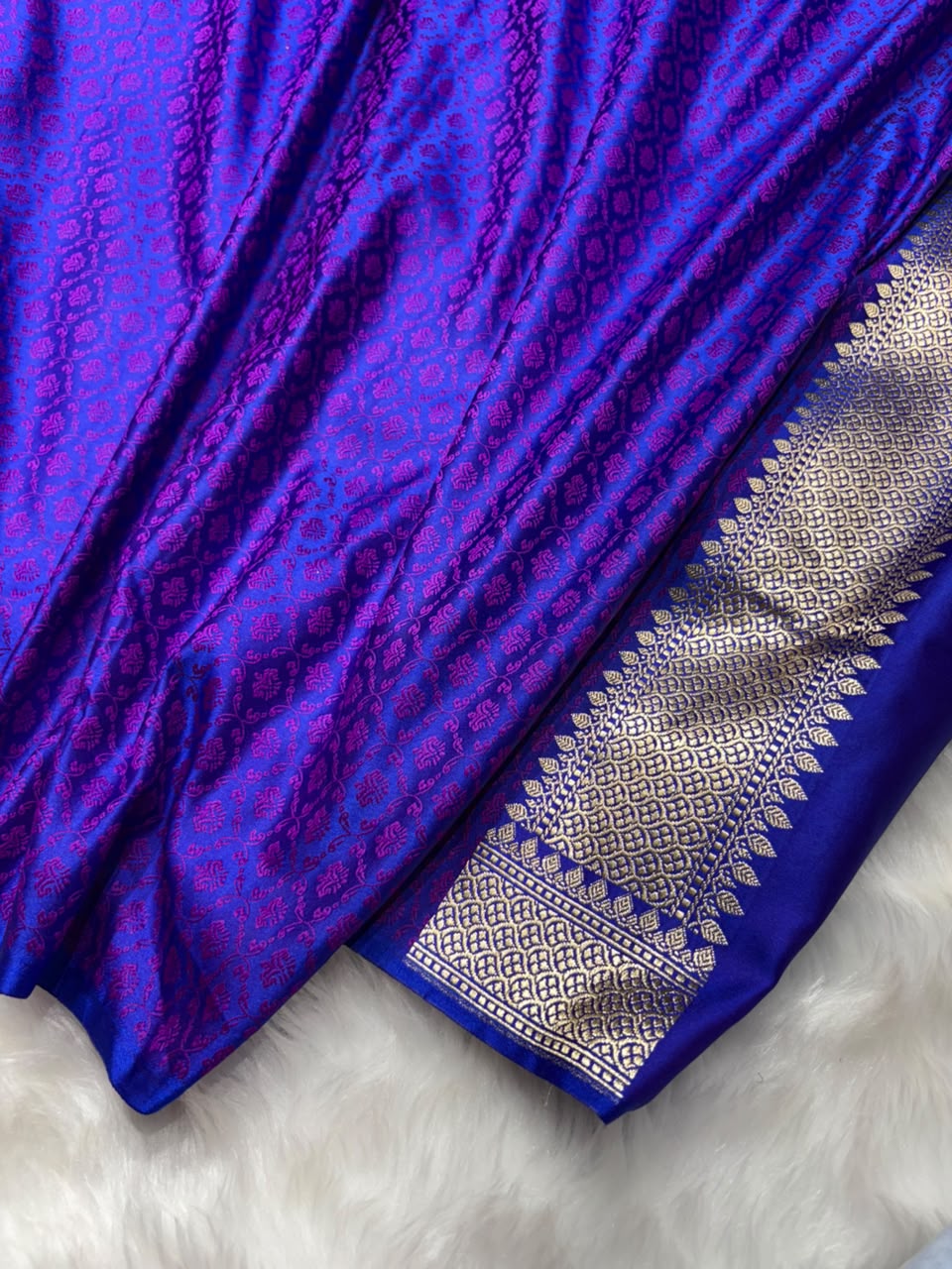 Royal Purple Shades Floral Jaal Pattern Mashru Silk Saree