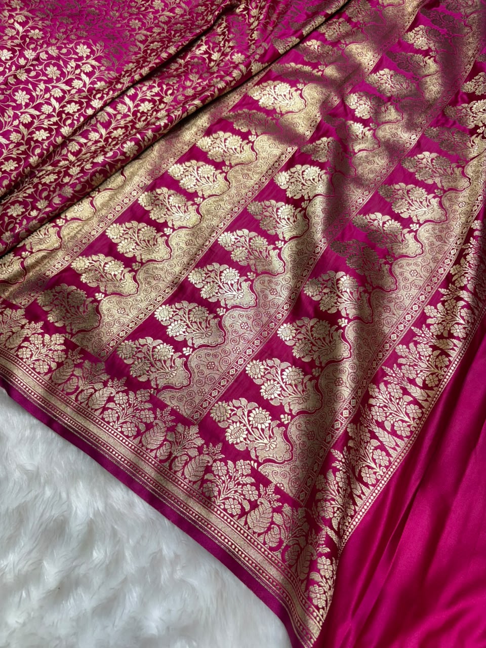 Rani Shades Floral Jaal Brocade Mashru Silk Saree Banarasi Saree Shades