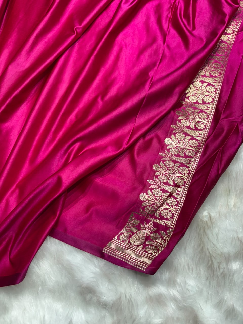Rani Shades Floral Jaal Brocade Mashru Silk Saree Banarasi Saree Shades