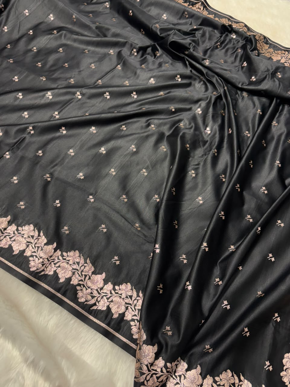 Black Shades Banarasi Floral Booti With Floral Border Mashru Silk Saree