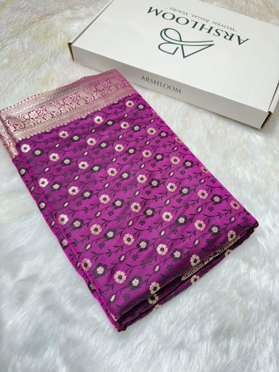 Magenta Shades Jaal Minakari Floral Pattern Mashru Silk Saree