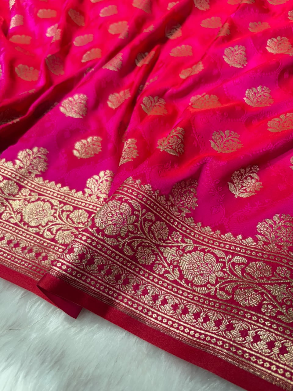 Rani Pink Shades Floral Booti with Tanchoi Pattern Mashru Silk Saree