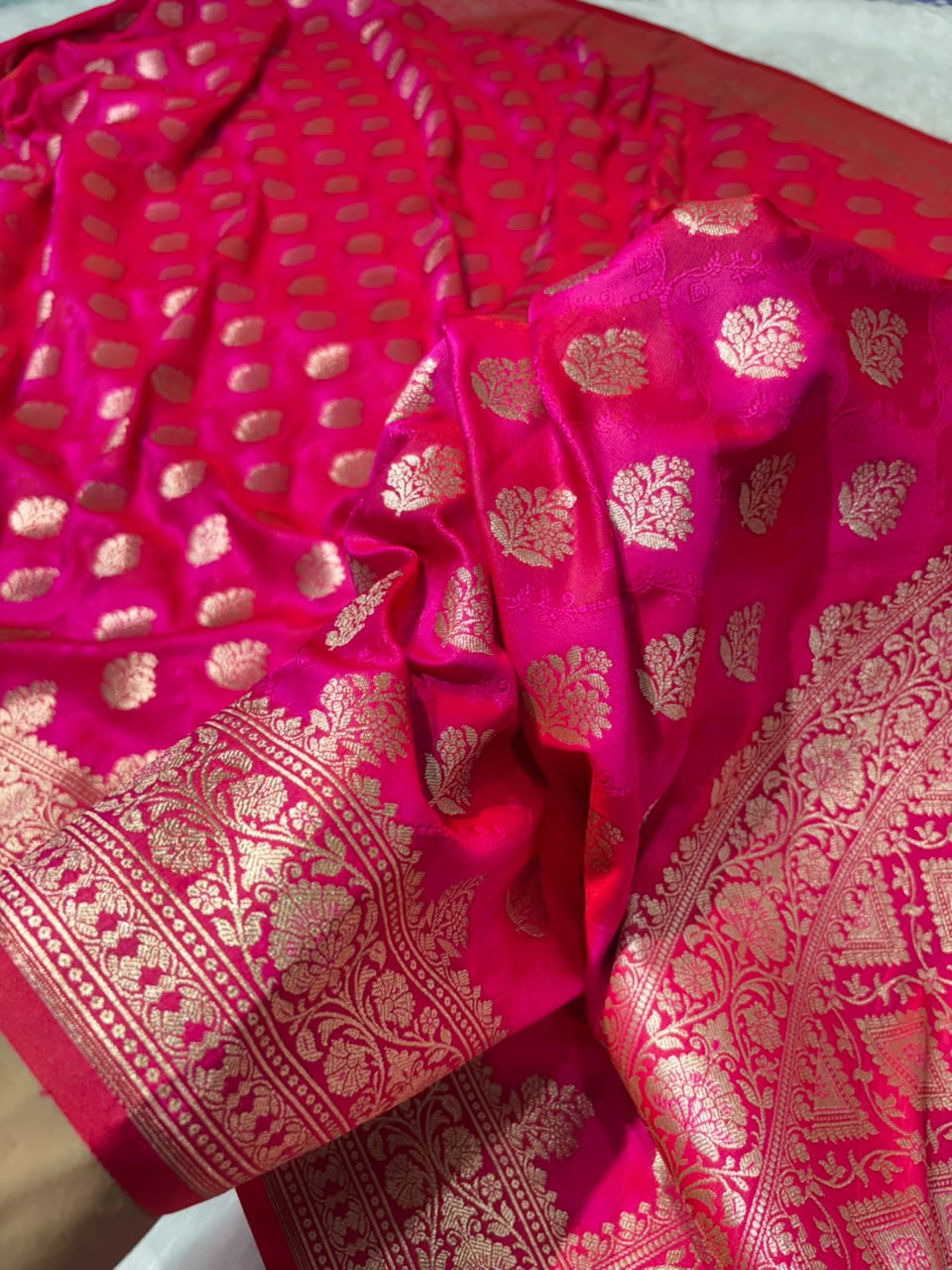 Rani Pink Shades Floral Booti with Tanchoi Pattern Mashru Silk Saree