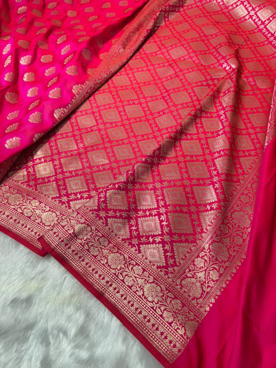 Rani Pink Shades Floral Booti with Tanchoi Pattern Mashru Silk Saree