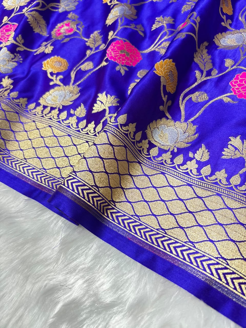 Banarasi Royal Purple Floral Minakari Jaal Pattern Mashru Silk Saree