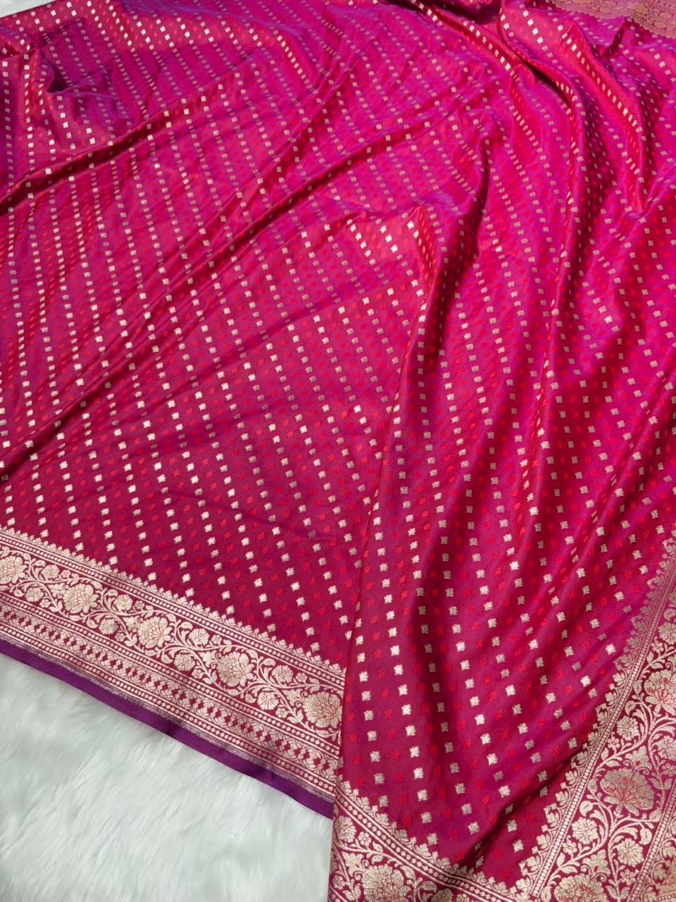 Cross Floral Dot Motifs Banarasi Mashru Silk Saree in Rani Pink Shades