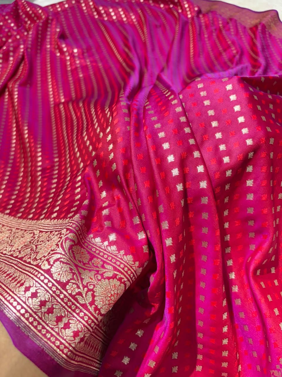 Cross Floral Dot Motifs Banarasi Mashru Silk Saree in Rani Pink Shades