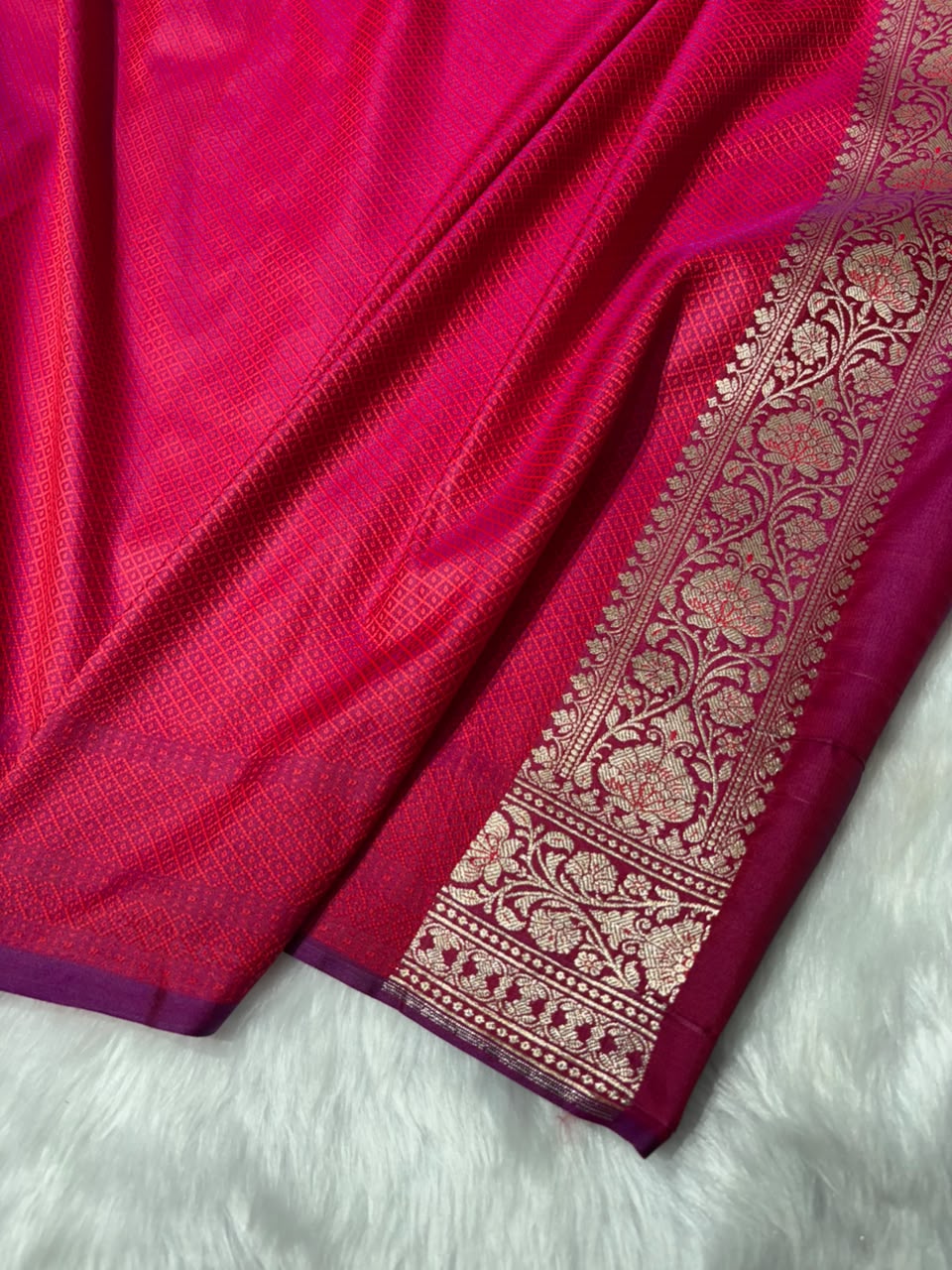 Cross Floral Dot Motifs Banarasi Mashru Silk Saree in Rani Pink Shades