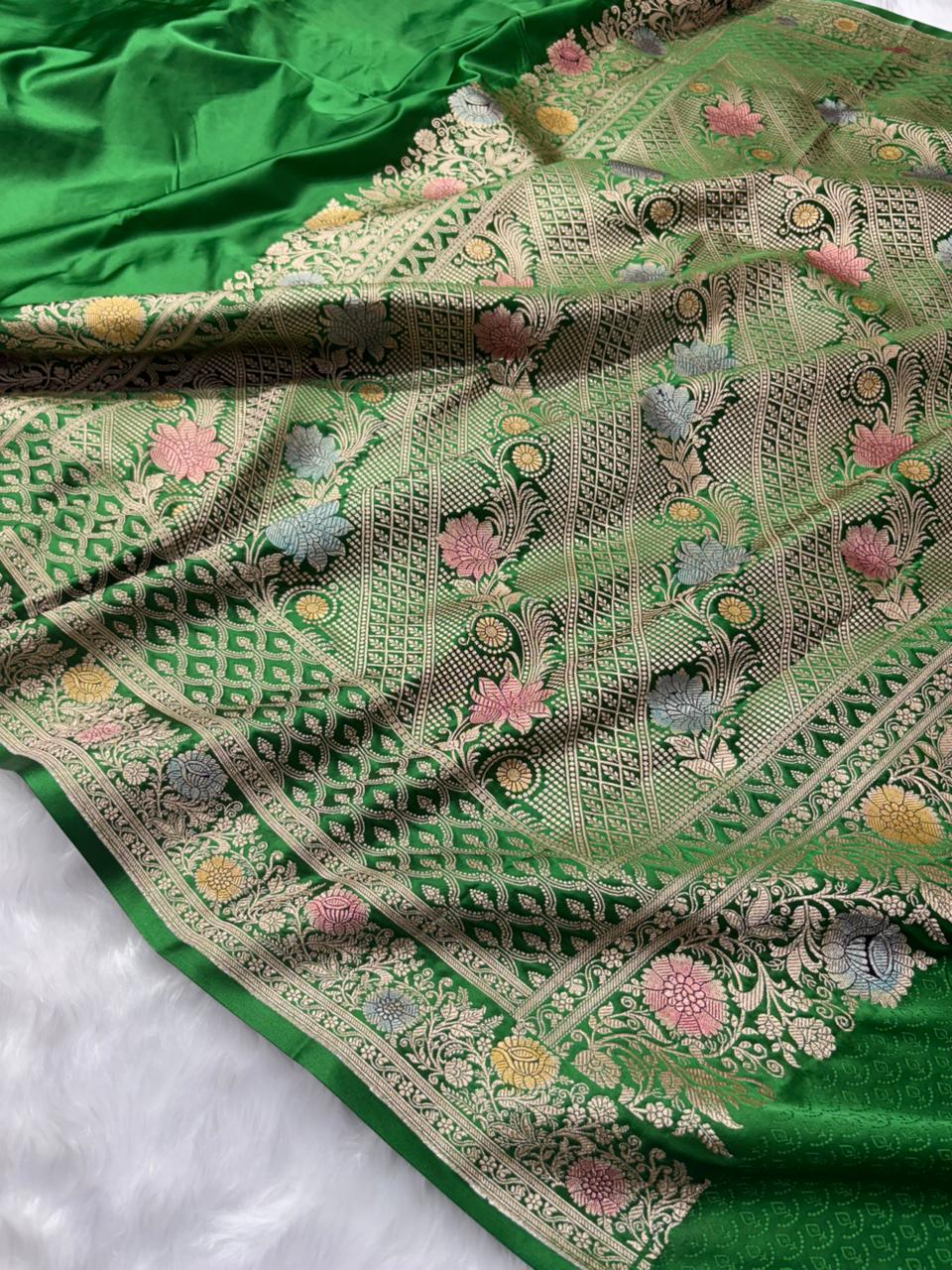 Green Minakari Shades Plain Mashru Silk Saree